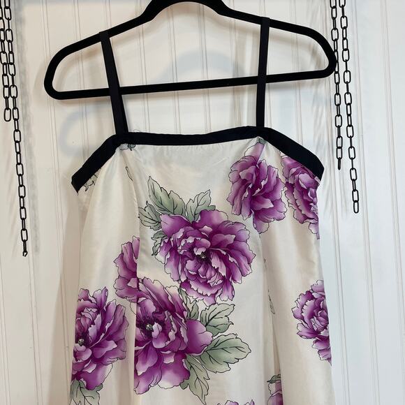 NWOT Signature by Robbie Bee Silk Cream & Purple Floral Lace Hem Dress Size 10 - Picture 2 of 6